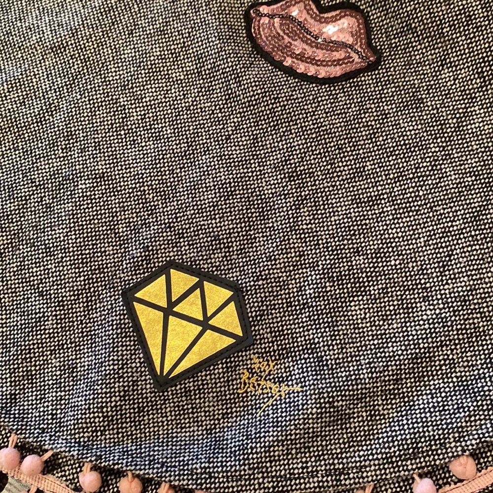 Betsey Johnson size 5 (girls) tweed cape shrug shawl perfect condition!!❤️💗 - Picture 3 of 10